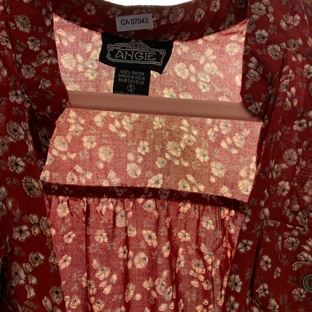 Angie long-sleeve red floral dress with pockets - Picture 3 of 3